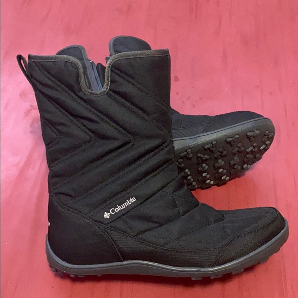 Columbia Women’s Minx Slip Mid calf boot US 9.5